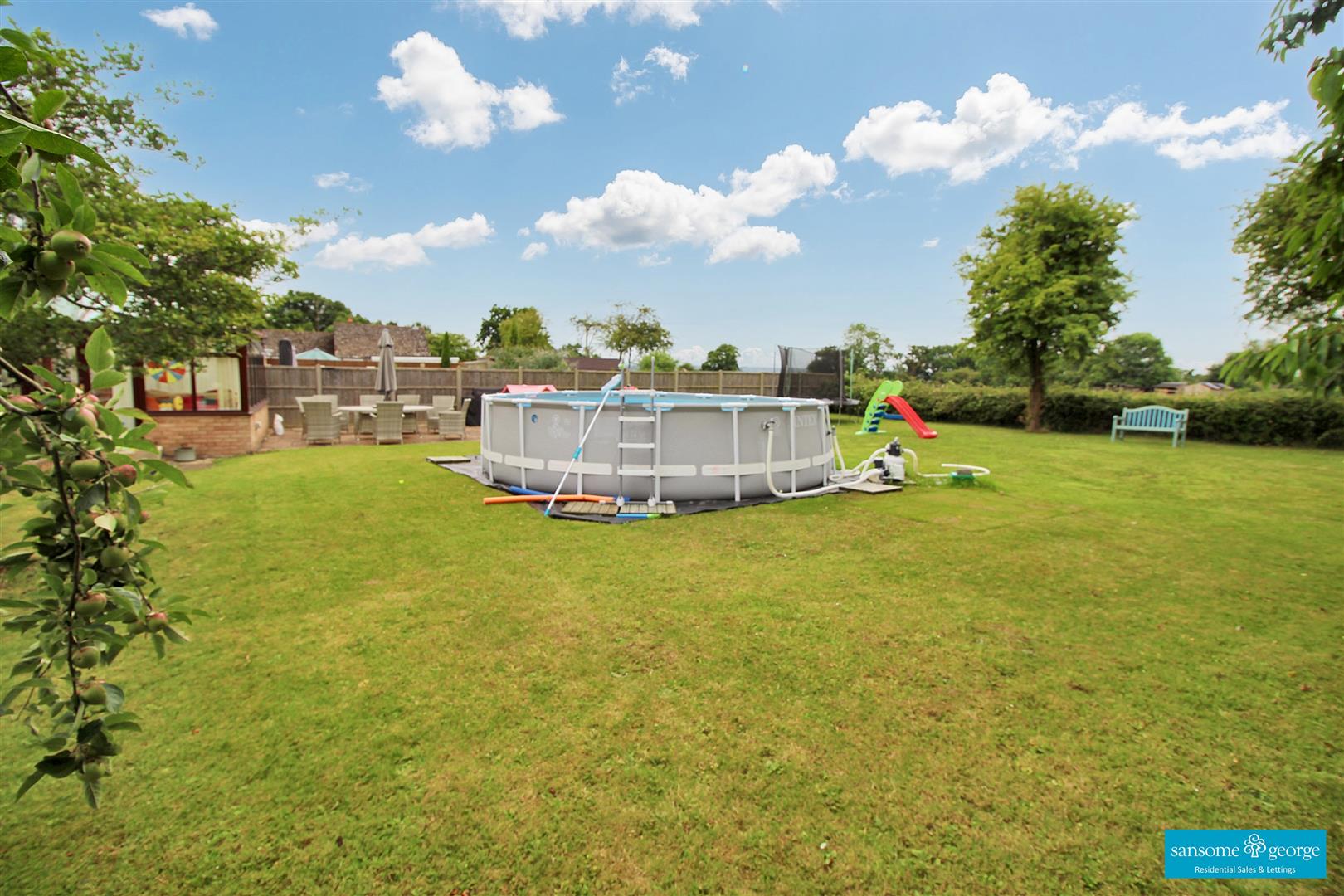 Farm Drive, Tilehurst, Reading